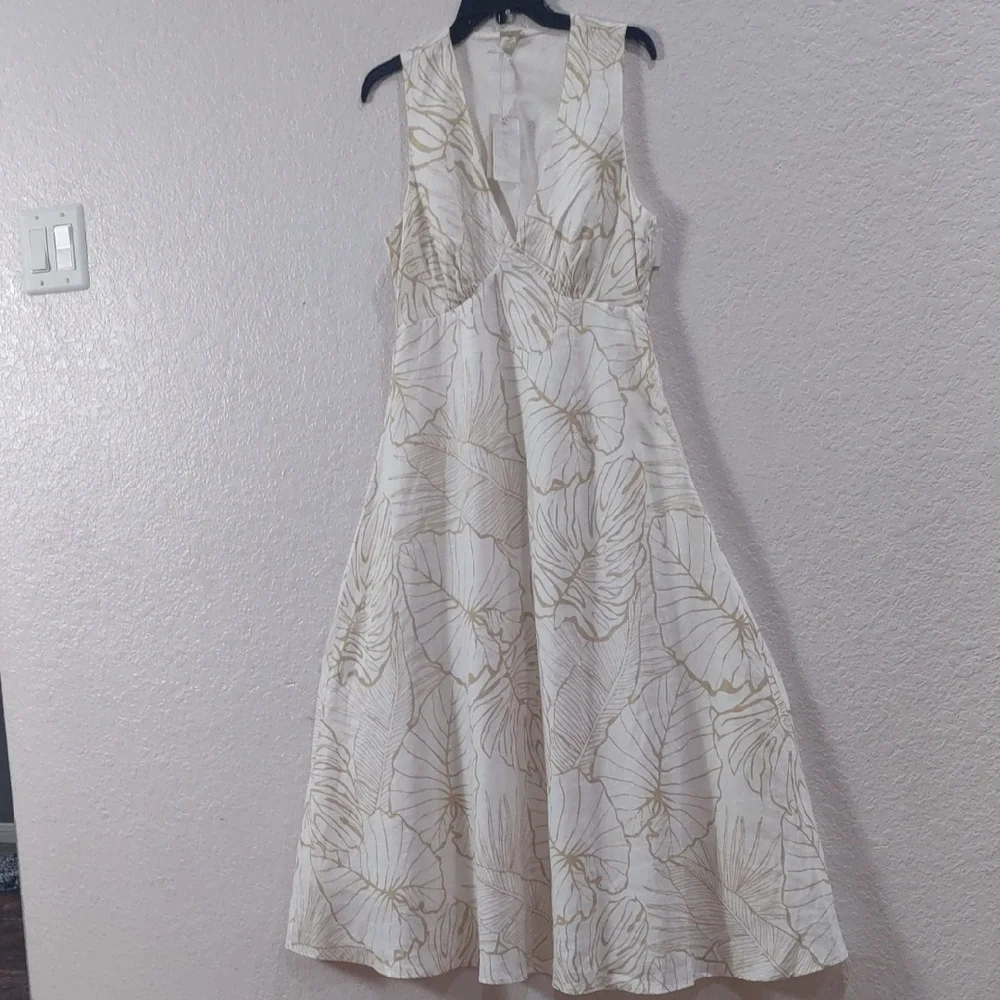 Magaschoni 100 Linen, Size 8 Elegant White Floral Dress - Picture 7 of 17